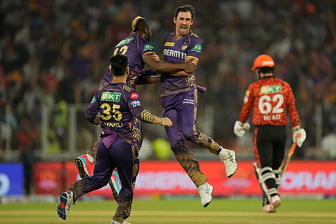 Mitchell Starc celebrates Travis Head's wicket